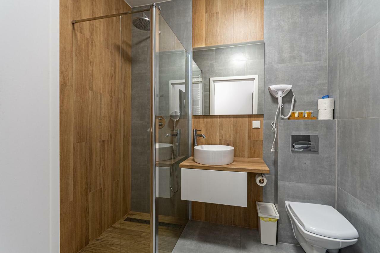 Apartament Odratower Wrocław Buitenkant foto